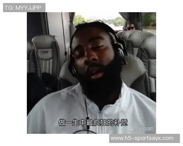 哈登回忆小范甘迪的疯狂举动:更衣柜里的小纸条惊喜不断 哈登回忆小范甘迪的疯狂举动:更衣柜里的小纸条惊喜不断